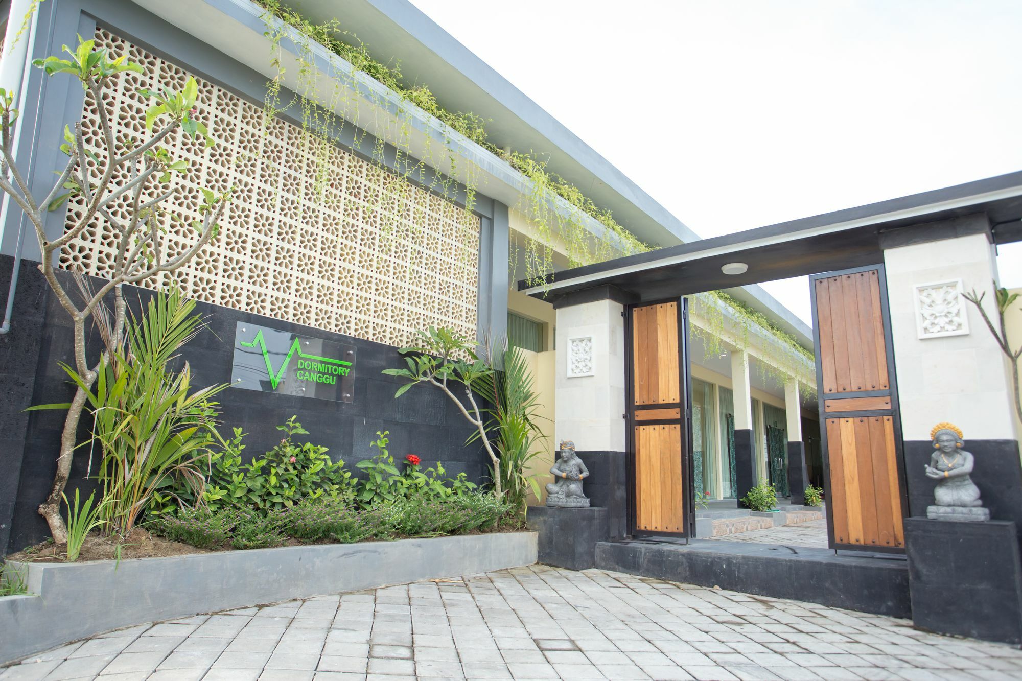 V Canggu Dormitory 外观 照片